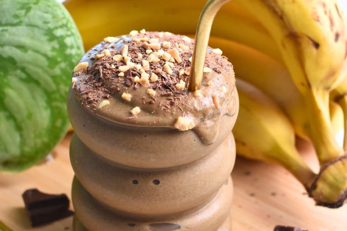 chocolate-banana-peanut-butter-protein-shake-recipe