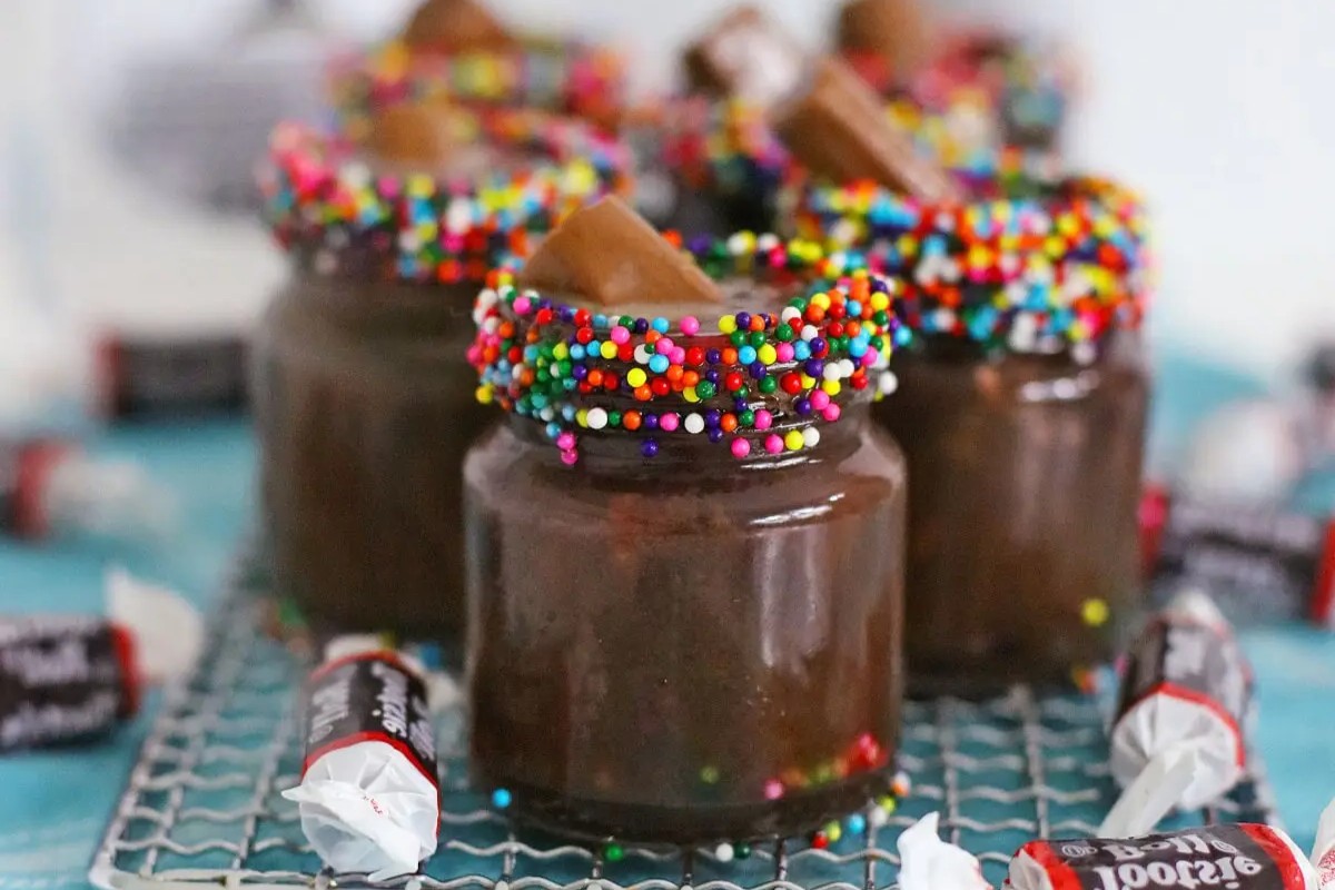 chocolate-cake-shot-recipe
