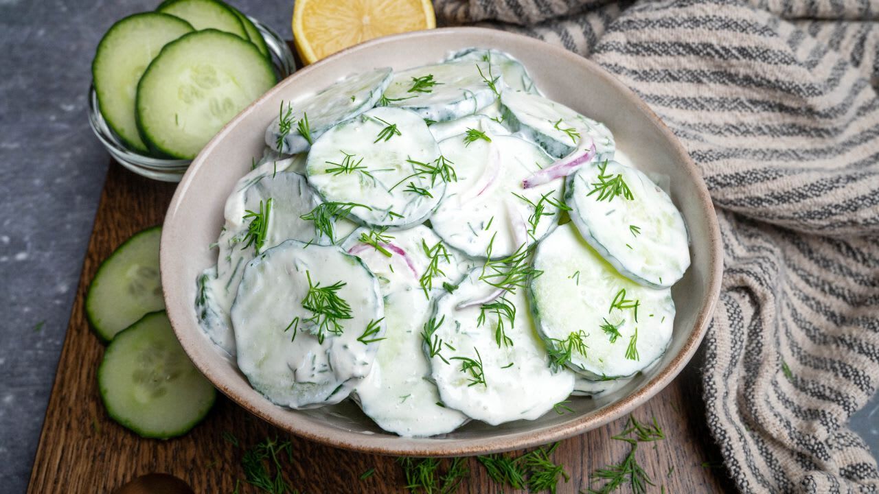 cucumbers-in-sour-cream-recipe