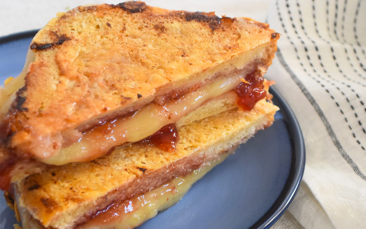 inside-out-grilled-cheese-sandwich-recipe