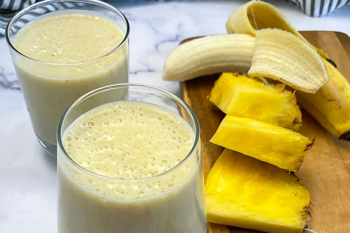 pineapple-and-banana-smoothie-recipe