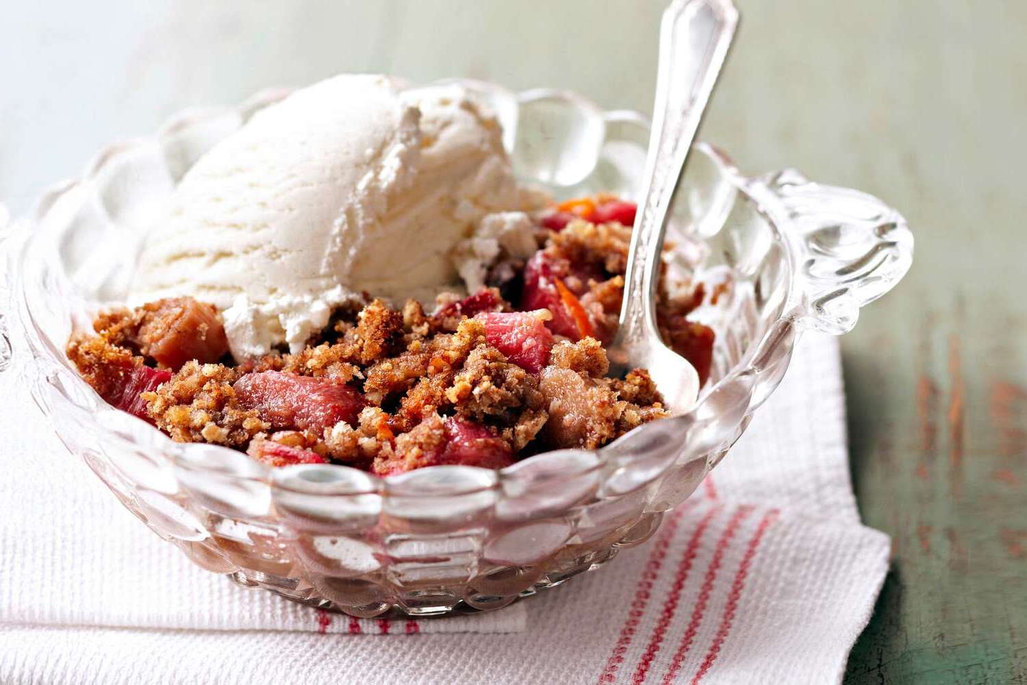 rhubarb-crunch-recipe