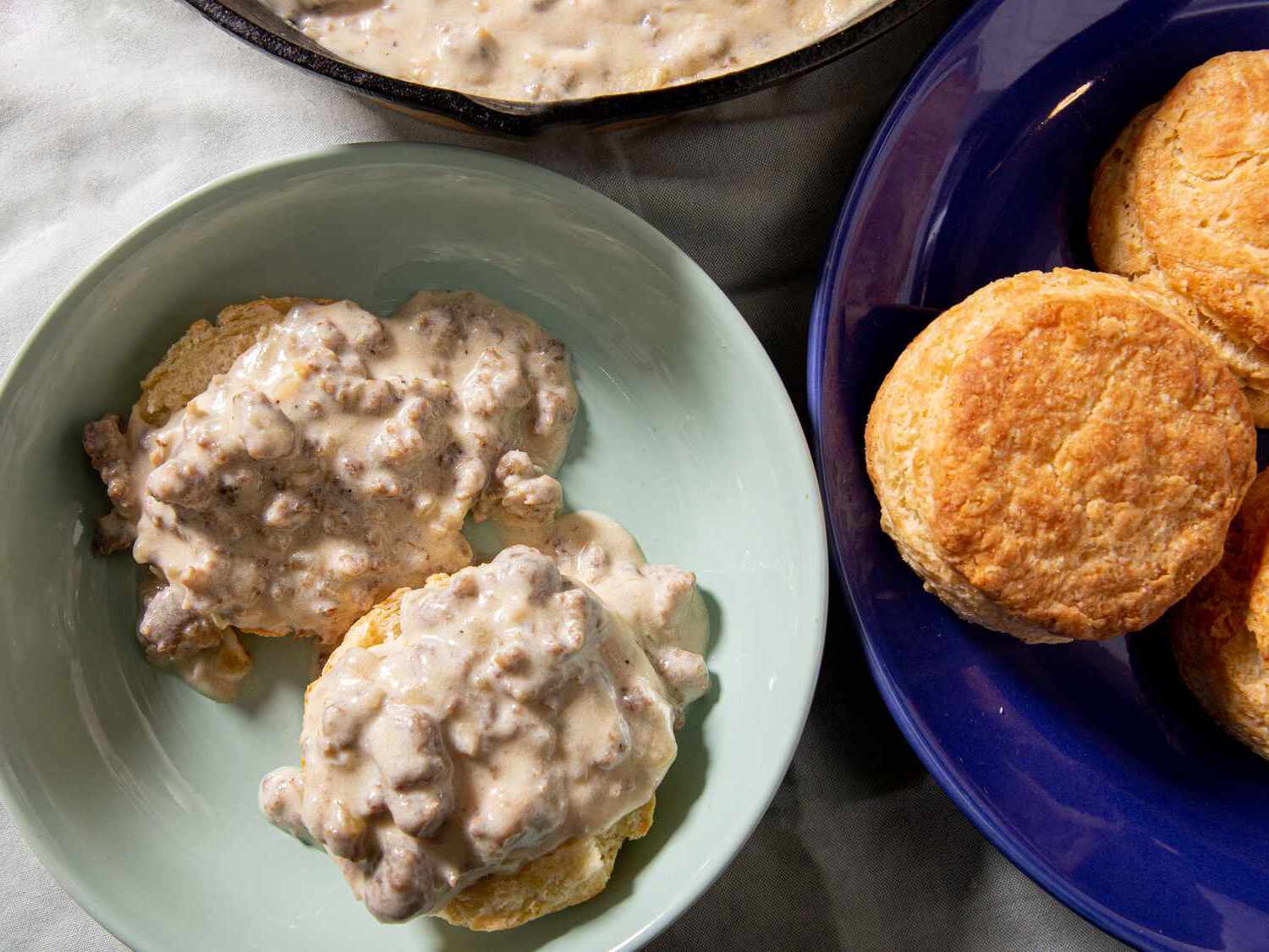 sausage-gravy-and-biscuits-recipe