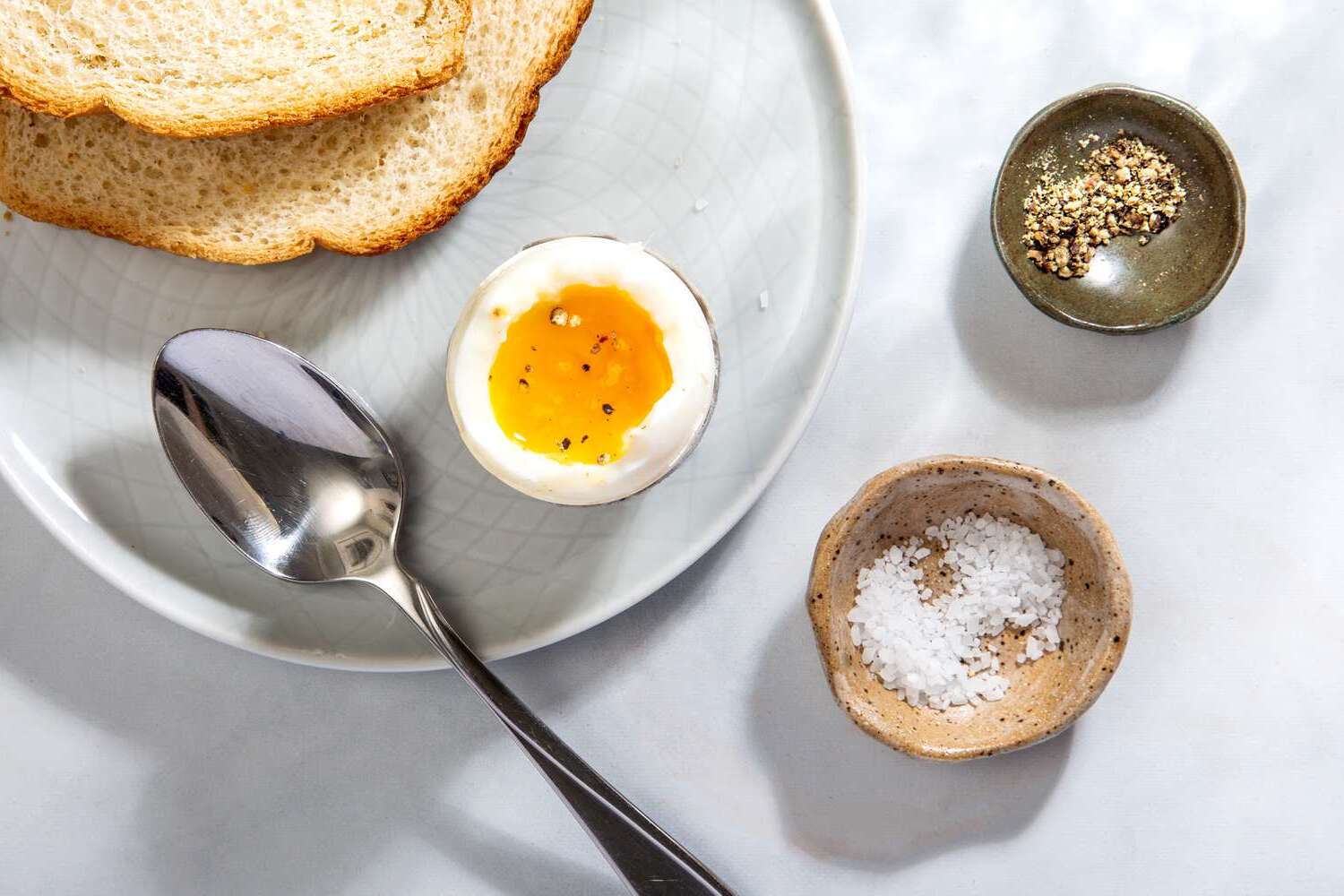 soft-boiled-eggs-microwave-recipe