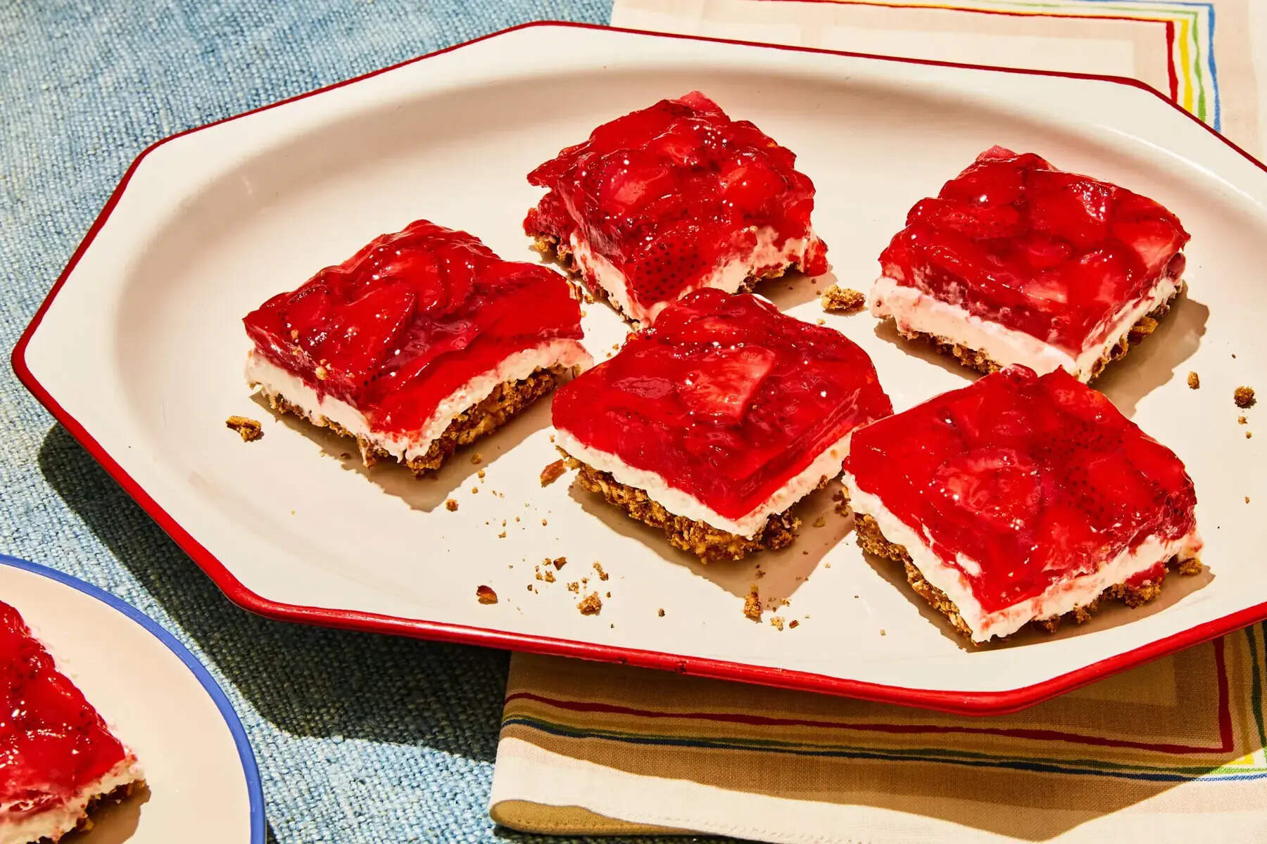 strawberry-pretzel-salad-recipe